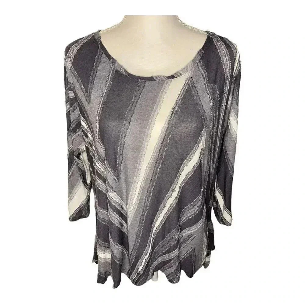 Simply Vera Vera Wang Women’s‎ Large Distressed Patchwork Shark Bite Tunic